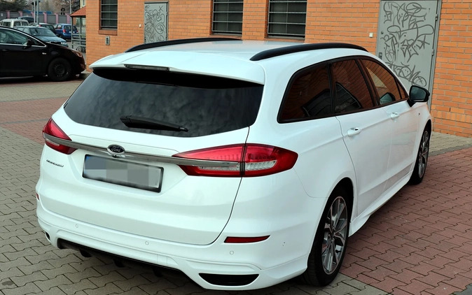 Ford Mondeo cena 67900 przebieg: 198978, rok produkcji 2018 z Wałbrzych małe 781